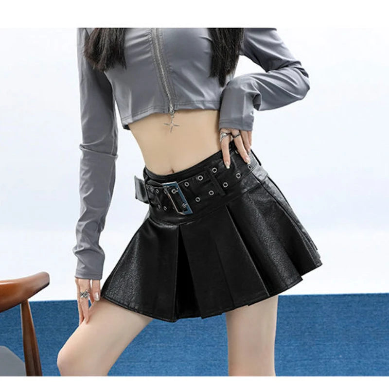 Damen PU Leder Minirock Schwarz – Plissierter A-Linien Rock im Punk- & Y2K-Style, Vintage Gothic Streetwear Minirock für Frühling & Sommer