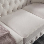 Beiges Chesterfield Sofa aus Leinenstoff – Elegantes 3-Sitzer Wohnzimmer Sofa im modernen Stil