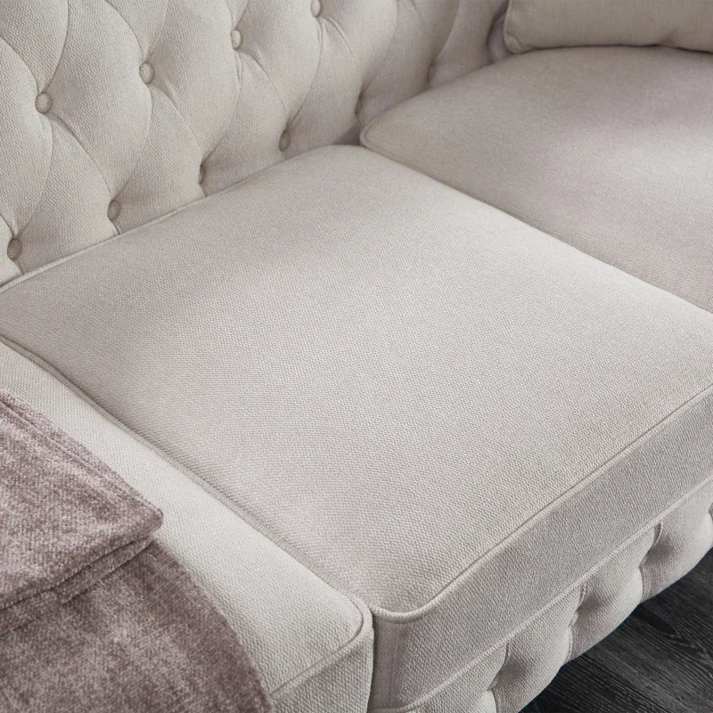 Beiges Chesterfield Sofa aus Leinenstoff – Elegantes 3-Sitzer Wohnzimmer Sofa im modernen Stil