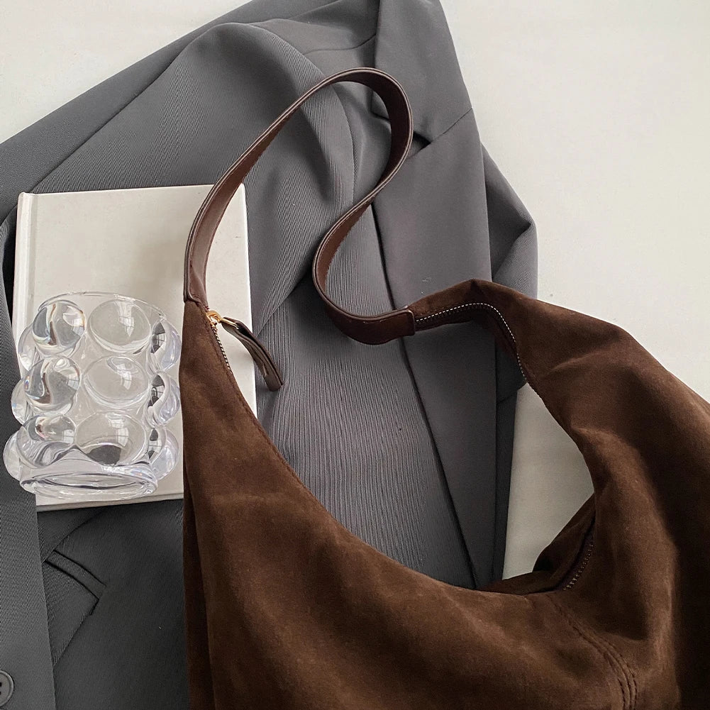 Damen Wildleder Hobo Bag – Große Kapazität Schultertasche mit Reißverschluss für Alltag & Reisen