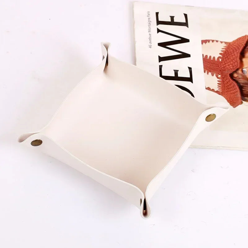Nordic Style PU Leder Ablageschale – Faltbarer Desktop Organizer für Schlüssel, Schmuck & Kosmetik (21×14×8 cm)