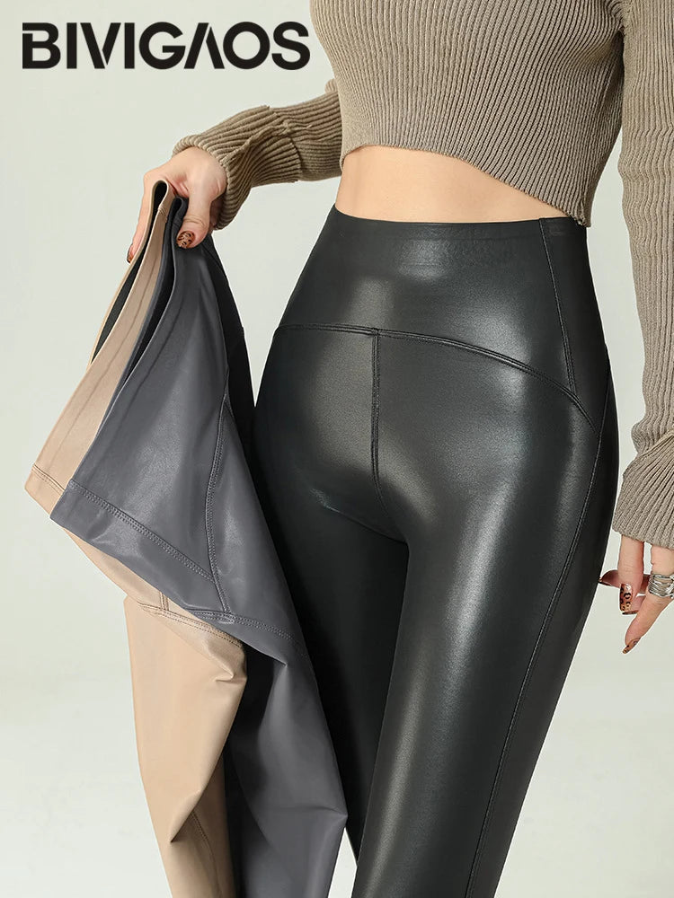 BIVIGAOS Leggings en cuir PU pour femme – Taille haute, chaud, figuré et idéal pour l'herbe et l'hiver 
