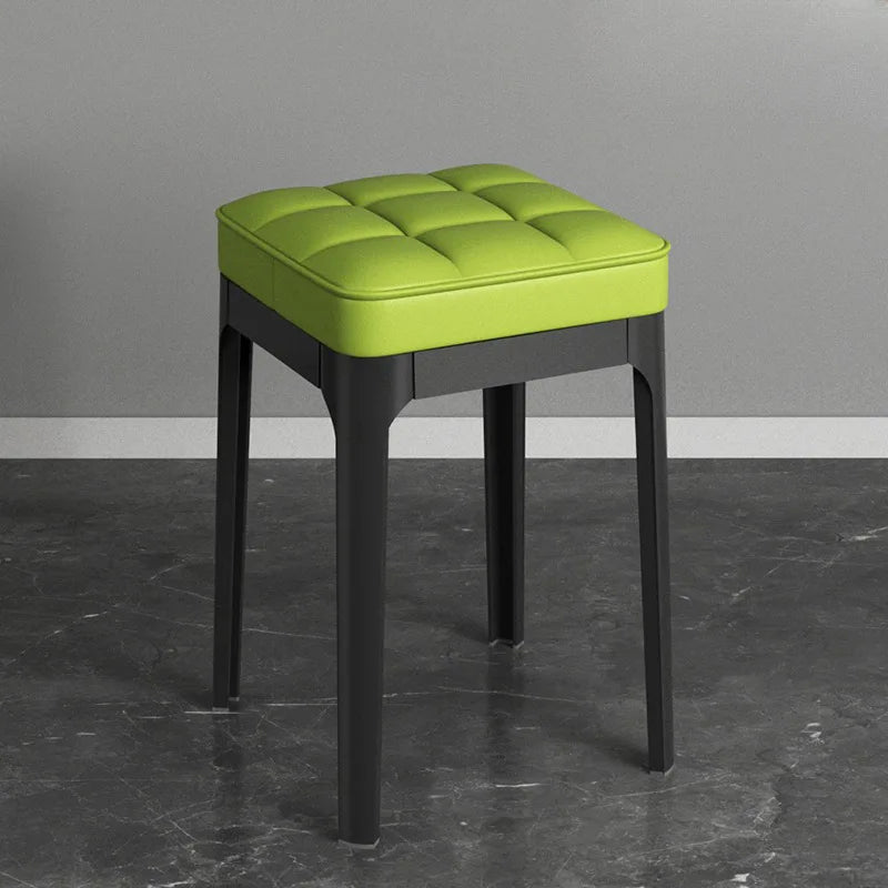 Bunte PU-Esshocker mit dicker Polsterung – Stapelbarer Designer-Sitzhocker für Restaurant, Küche & kleine Räume