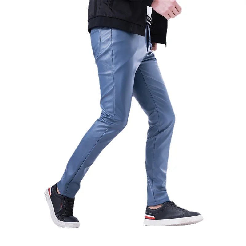 Herren PU Lederhose 2025 – Leichte Slim Pencil Pants in Schwarz & Rot, elastische Bühnen- & Freizeit-Lederhose für Bar, KTV & Performance