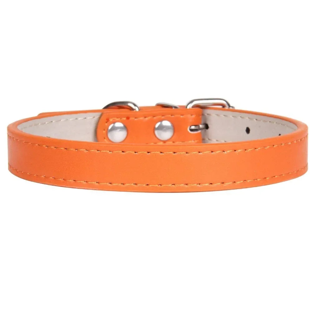 Weiches Leder Hunde- & Katzenhalsband – Verstellbares PU-Leder Halsband mit Schnalle für kleine, mittlere & große Hunde (16 Farben)