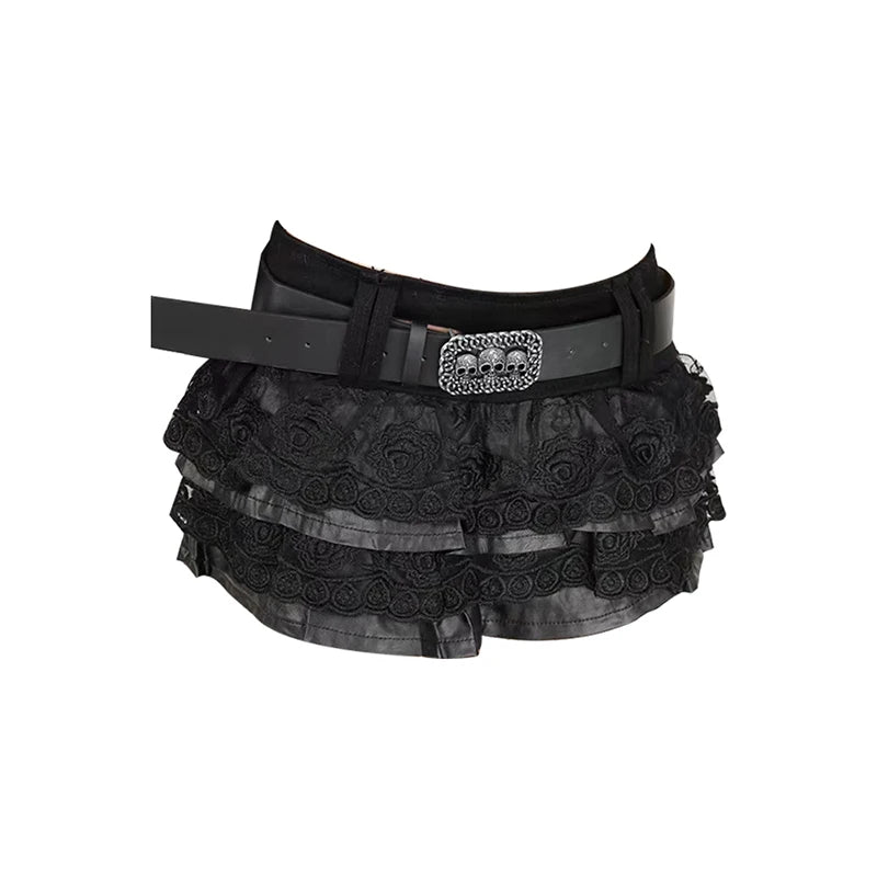 Damen PU Leder Minirock im Punk & Gothic Style – Schwarzer Lace Patchwork Rock mit Gürtel, Y2K Harajuku Minirock für Streetwear & Club