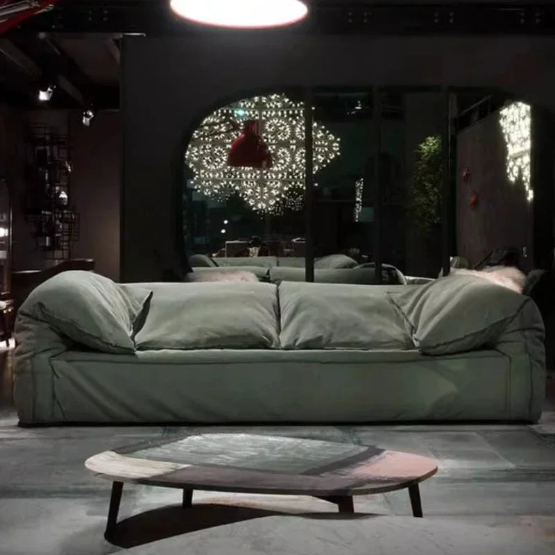 Luxuriöses Designer Ledersofa im italienischen Minimalismus – Große moderne Lounge-Couch mit Chaiselongue, skandinavischer Stil, individuell konfigurierbar