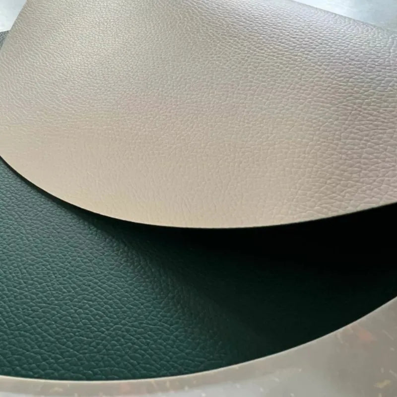 Ovale wendbare Kunstleder Tischsets Schwarz – Wasserdichte & hitzebeständige Platzmatten für Küche, Dining, Hochzeit & Party