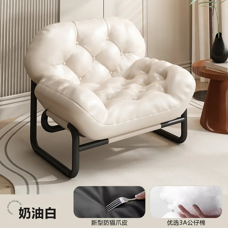 Moderner Leder-Relaxsessel mit Armlehnen & Fußhocker – Minimalistischer Single Sofa Chair in Weiß für Wohnzimmer, Balkon & Meditation