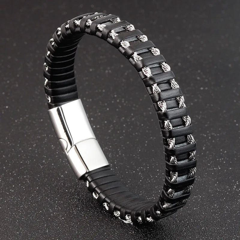 Geflochtenes schwarzes Herren Lederarmband – Punk Style Armband mit Edelstahl &amp; Magnetverschluss, 21 cm 