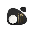 Orange Tischset &amp; Untersetzer Set aus PU-Leder – Öl- &amp; Wasserabweisende Platzsets in unregelmäßiger Form für Küche, Esstisch &amp; Café