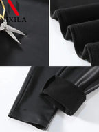 Leggings de piel sintética para mujer con cintura alta – Weich, elastisch &amp; leicht gefüttert, figurbetonte Winter Leggings in Schwarz 