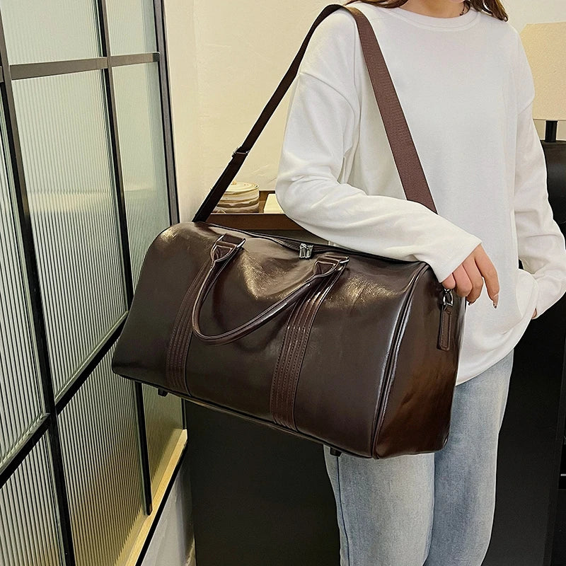 Große PU-Leder Reisetasche mit viel Stauraum – Modische Travel Duffle & Tote Bag, Sport-, Business- und Schultertasche