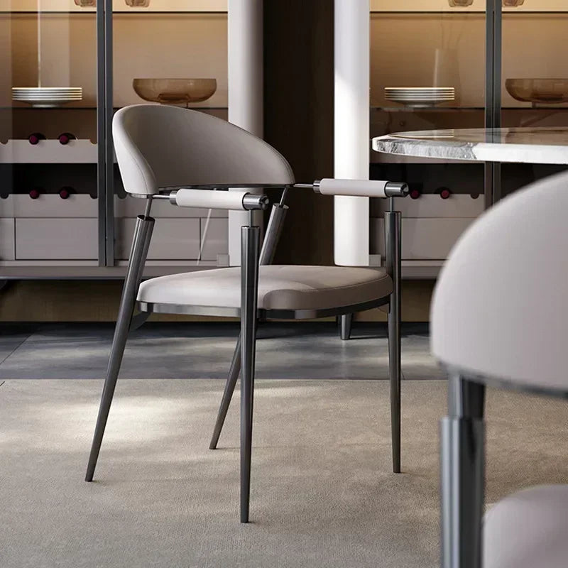 Moderner Leder-Armlehnenstuhl mit Rückenstütze – Nordischer Relax- &amp; Lesesessel für Wohnzimmer, Restaurant &amp; Arbeitsbereich