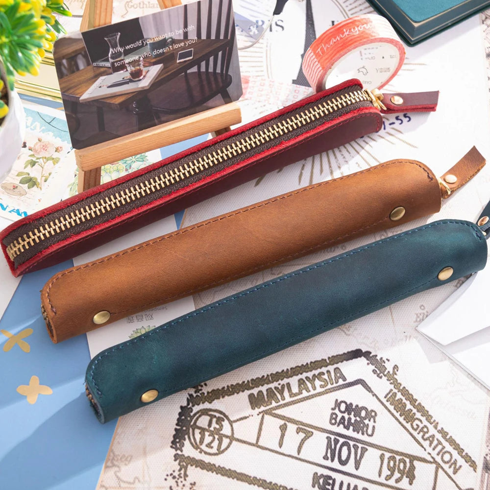 Mini Leder Stifteetui mit Reißverschluss – Echtes Leder Pen Case zum Schutz Ihrer Schreibgeräte für Schule &amp; Büro