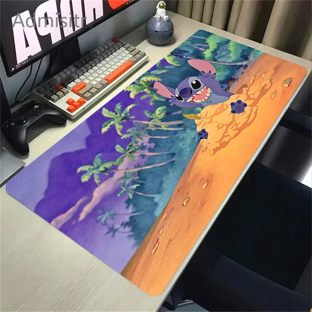 HD Kawaii Anime Stitch Leder Mousepad – Großes Gaming Mouse Pad mit Anti-Rutsch, Kantenschutz & Handgelenkauflage aus PU Leder