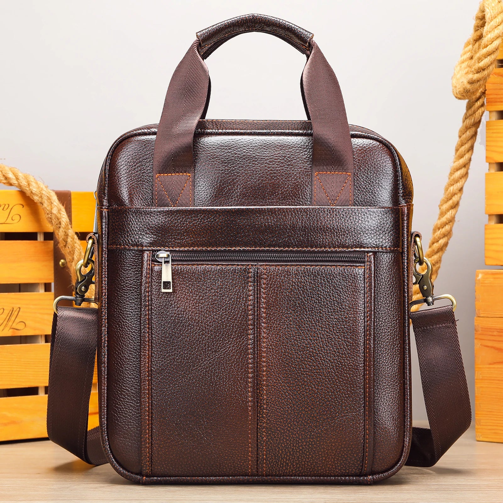 LUKZIJAES Herren Leder-Messenger Bag – Verstellbare Schultertasche & Crossbody Bag für Arbeit, Business und Reisen