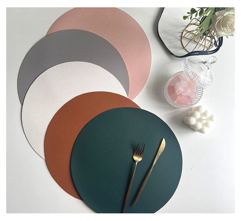 Runde PU-Leder Tischsets & Untersetzer – Beidseitige, wasserdichte & ölbeständige Platzmatten für Küche & Café