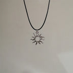 Vintage Spiral-Vortex Anhänger Halskette – Handgeflochtene Lederkordel im Boho & Y2K Stil, Unisex Schmuck
