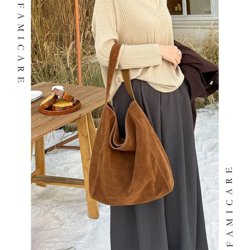 famicare 2025 Sac fourre-tout en cuir givré pour femme – Grand sac à main seau en daim, pochette Hobo minimaliste sous les bras 
