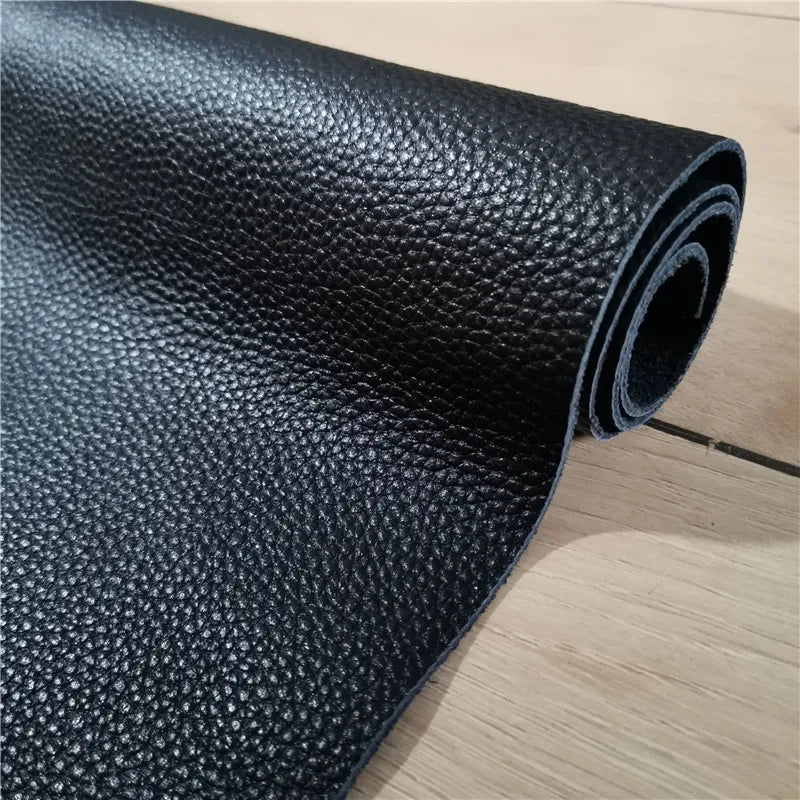 Lychee-Prägung Rindsleder am Stück – Schwarzes & Weißes Top-Layer Echtleder 1,4–1,6 mm für Rucksäcke, Handtaschen & Möbel