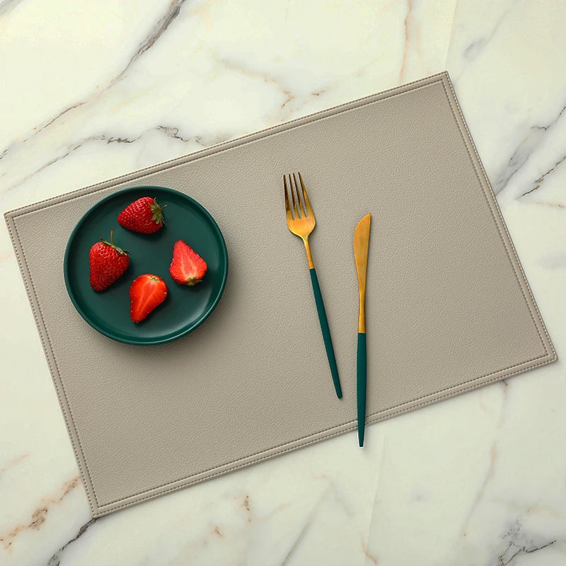 PU Leder Platzsets rund oder rechteckig (4/6 Stück) – Wasserdichte & hitzeisolierende Tischsets im europäischen Stil für Hotel, Restaurant & Zuhause