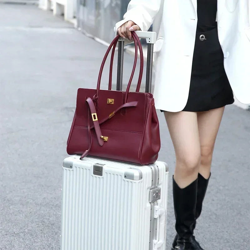 Designer Wings Tote Bag für Damen – Große Commuter Schultertasche im Locomotive-Stil, luxuriöse Wing-Handtasche mit viel Stauraum