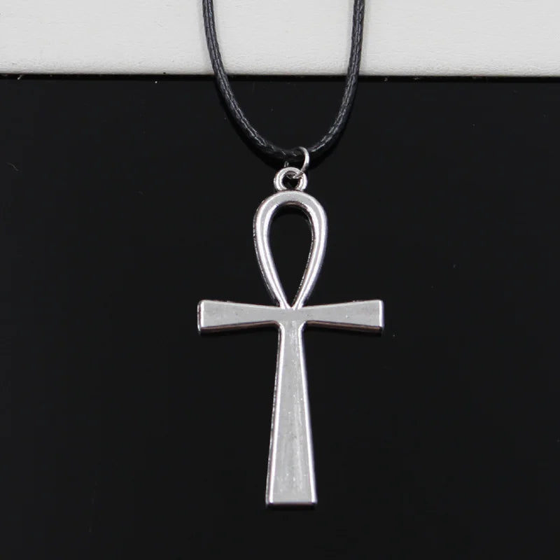 Ägyptische Ankh Kreuz Halskette – Black Leder Choker mit Ankh Anhänger, handgefertigter Fashion Schmuck für Damen