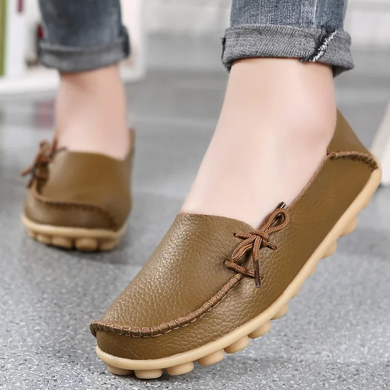 YBQJOO Damen Flats – Slip-On Mokassins aus echtem Leder, runde Zehen, bequeme Loafers für Alltag, Pflege & Plus Size 33-50