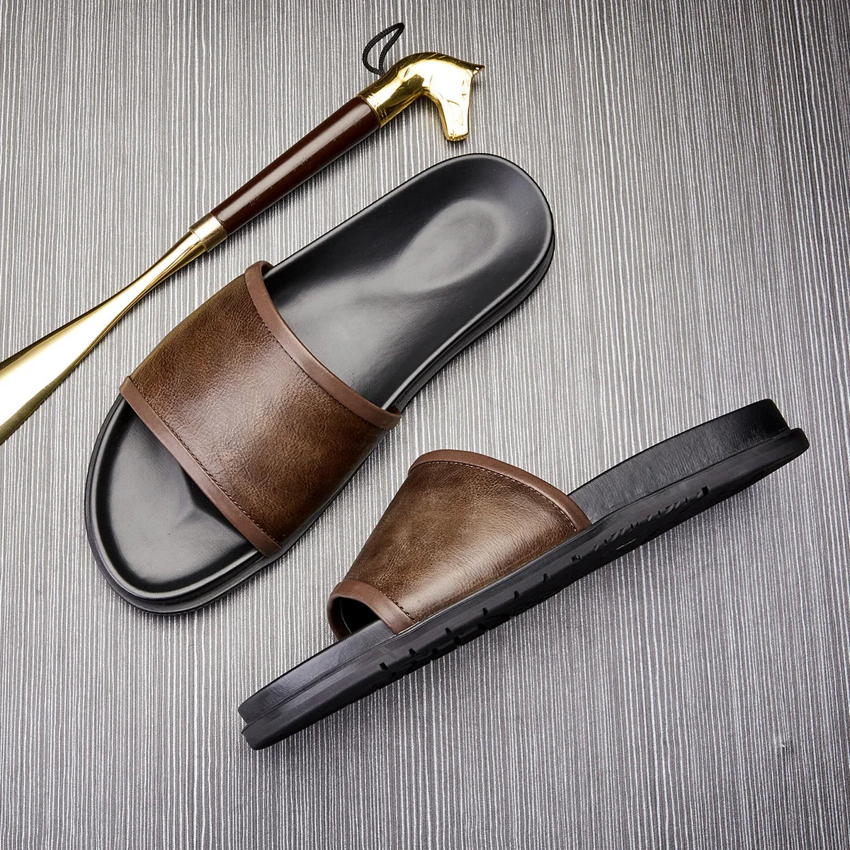 ZXQ Herren Luxus Leder Slipper 2025 – Handgefertigte Sommer Slides aus echtem Rindsleder, komfortable Casual Sandalen für Männer