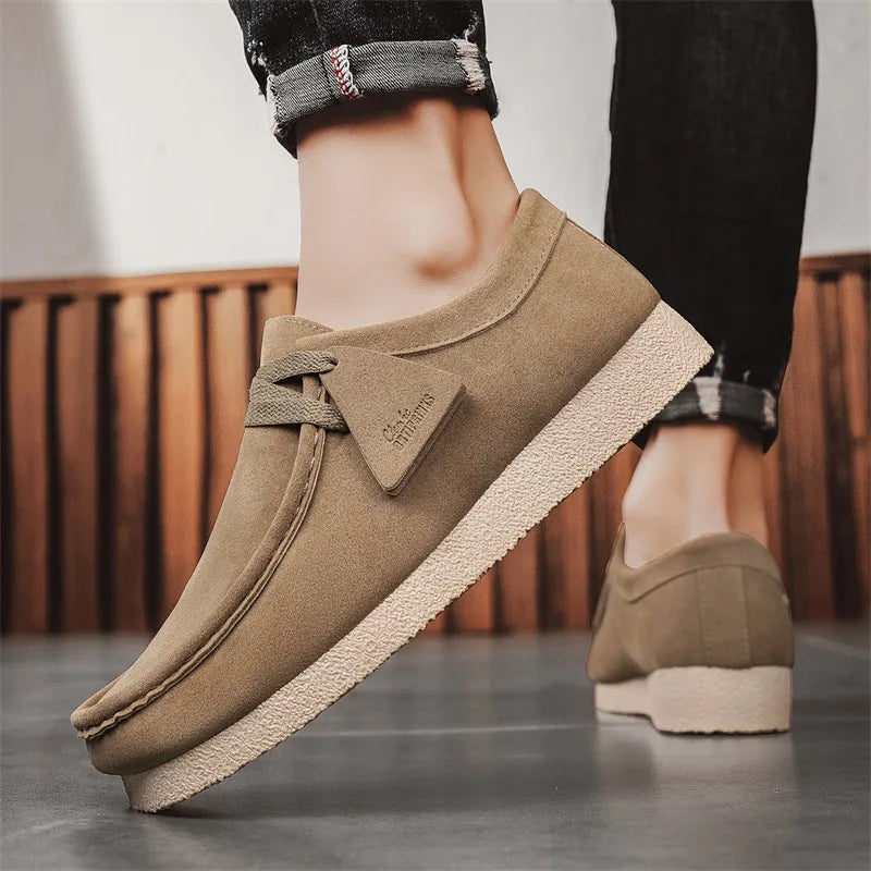 Khaki Herren Loafer aus Velours-Optik – Leichte Slip-On Mokassins mit Plateau, Komfortable Driving Shoes für Freizeit & Alltag
